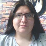 Estudiante de Ingeniería dicta clases a niños desde los 6 años hasta los 13 años